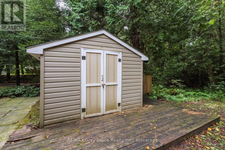 27 WOODSTOCK AVENUE, Northern Bruce Peninsula, Ontario, N0H2M0