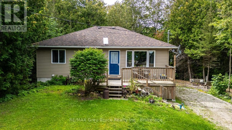 27 WOODSTOCK AVENUE, Northern Bruce Peninsula, Ontario, N0H2M0