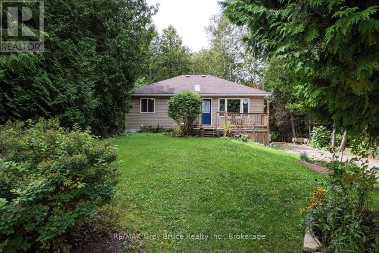 27 WOODSTOCK AVENUE, Northern Bruce Peninsula, Ontario, N0H2M0