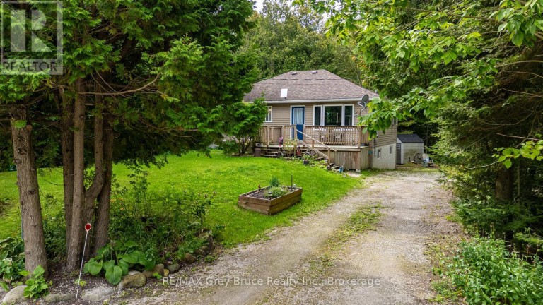 27 WOODSTOCK AVENUE, Northern Bruce Peninsula, Ontario, N0H2M0