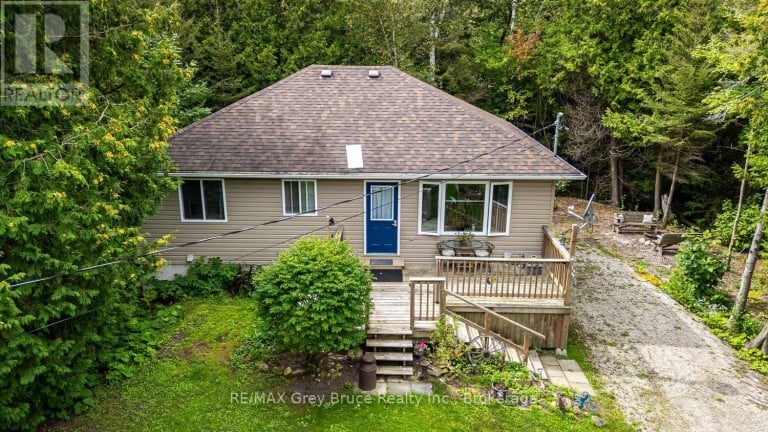 27 WOODSTOCK AVENUE, Northern Bruce Peninsula, Ontario, N0H2M0