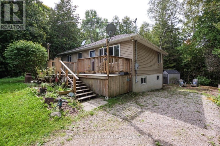 27 WOODSTOCK AVENUE, Northern Bruce Peninsula, Ontario, N0H2M0