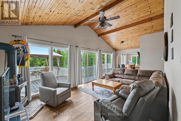 1034 ABLETT COURT, Algonquin Highlands (Stanhope), Ontario, K0M1S0