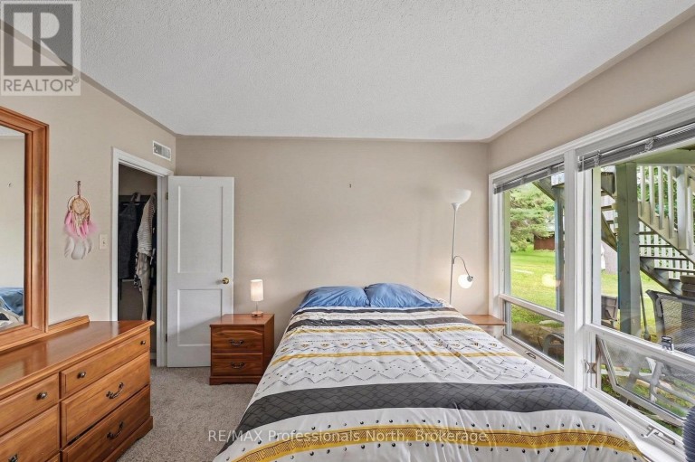 1034 ABLETT COURT, Algonquin Highlands (Stanhope), Ontario, K0M1S0