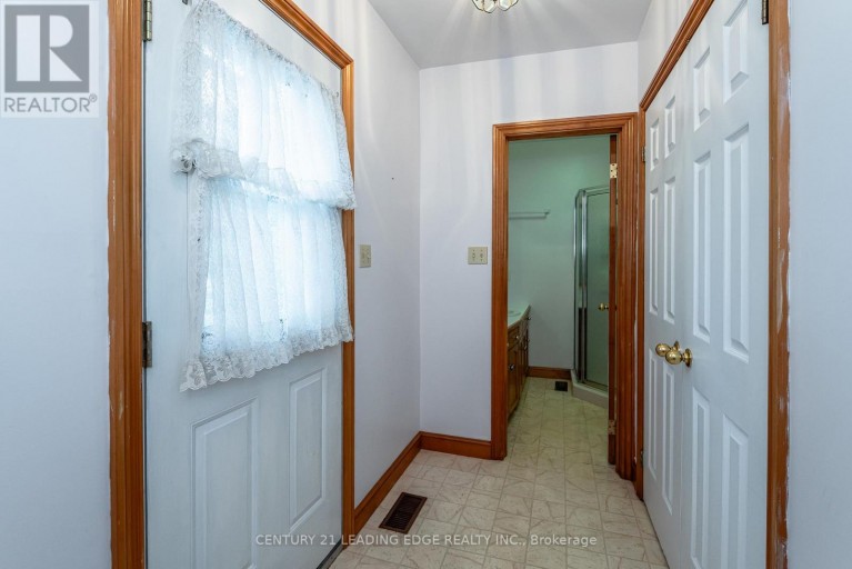 62 NORTH STREET, Georgina (Sutton & Jackson's Point), Ontario, L0E1R0