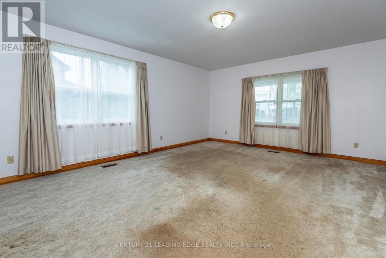 62 NORTH STREET, Georgina (Sutton & Jackson's Point), Ontario, L0E1R0