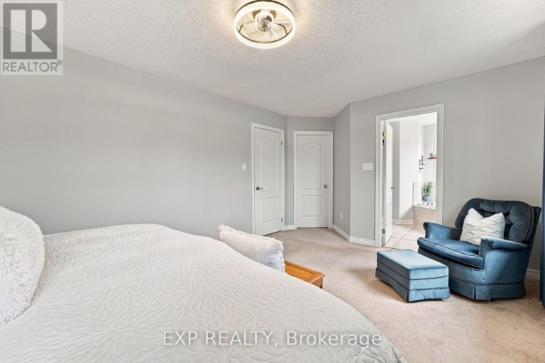 70 THORNLODGE DRIVE, Georgina (Keswick South), Ontario, L4P0B6