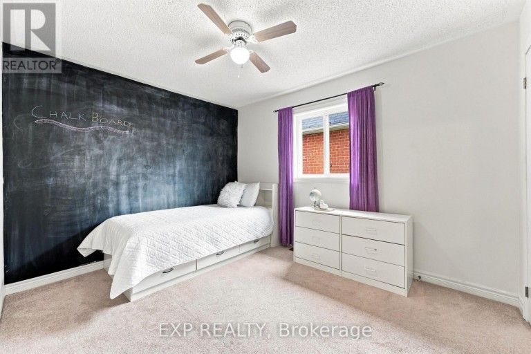 70 THORNLODGE DRIVE, Georgina (Keswick South), Ontario, L4P0B6