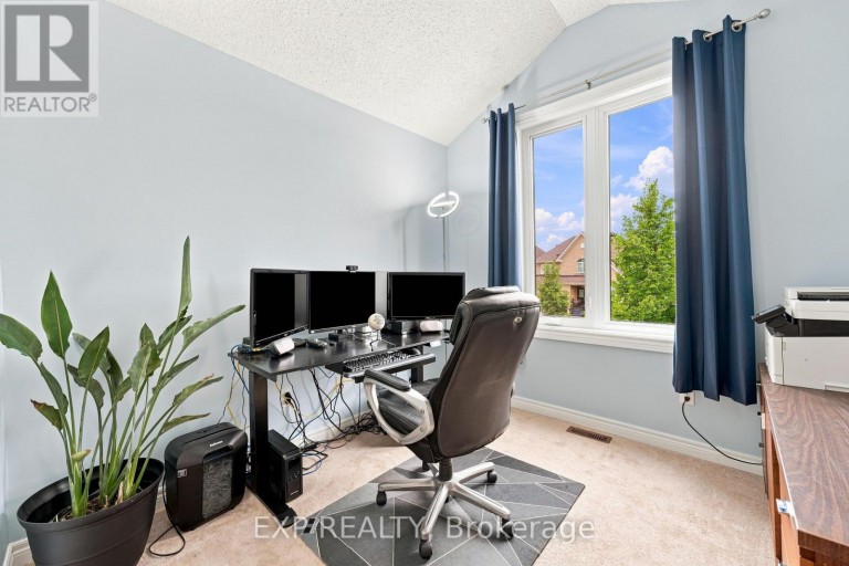 70 THORNLODGE DRIVE, Georgina (Keswick South), Ontario, L4P0B6