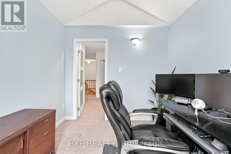 70 THORNLODGE DRIVE, Georgina (Keswick South), Ontario, L4P0B6