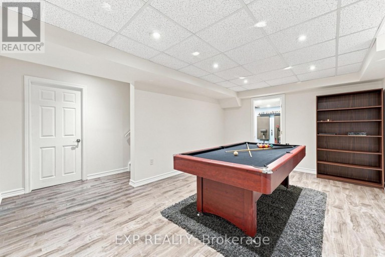 70 THORNLODGE DRIVE, Georgina (Keswick South), Ontario, L4P0B6