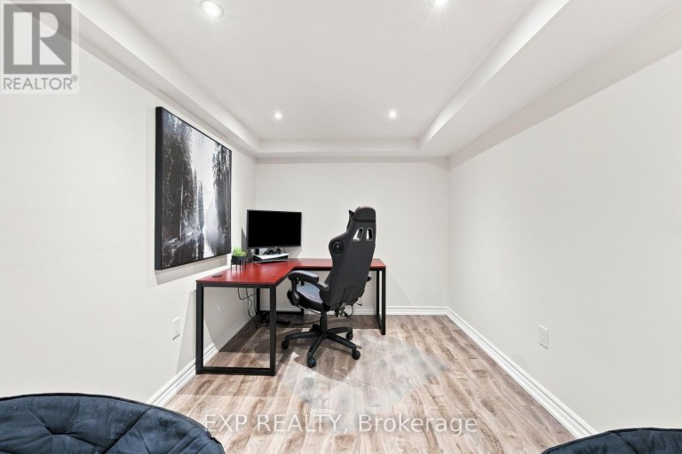 70 THORNLODGE DRIVE, Georgina (Keswick South), Ontario, L4P0B6