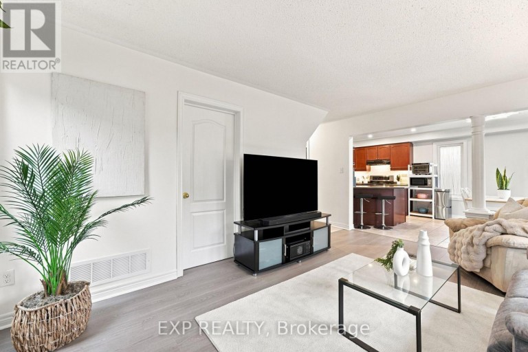 70 THORNLODGE DRIVE, Georgina (Keswick South), Ontario, L4P0B6
