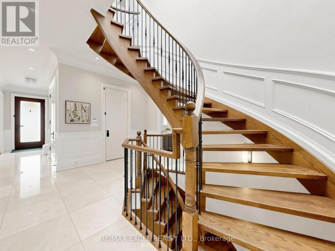 64 SUMMERFELDT CRESCENT, Markham (Unionville), Ontario, L3R2B2