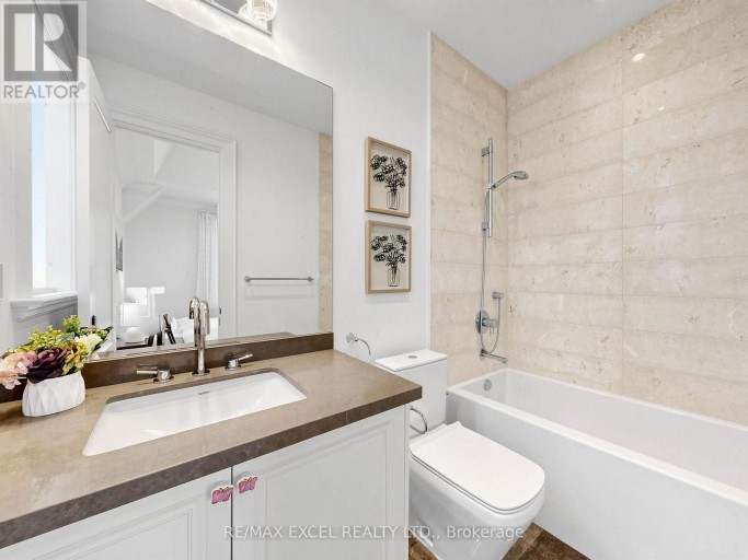 64 SUMMERFELDT CRESCENT, Markham (Unionville), Ontario, L3R2B2