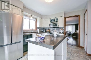 377 MARY STREET Orillia Ontario photo 10