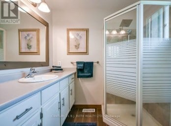 377 MARY STREET Orillia Ontario photo 22