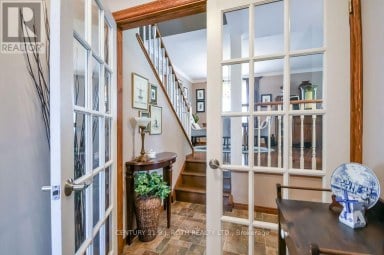 377 MARY STREET Orillia Ontario photo 3