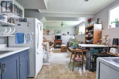377 MARY STREET Orillia Ontario photo 31