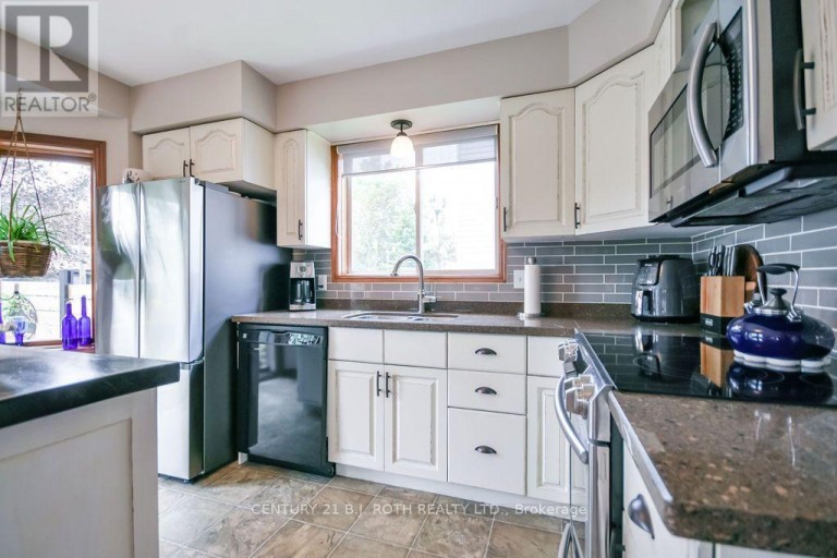377 MARY STREET, Orillia, Ontario, L3V3G2