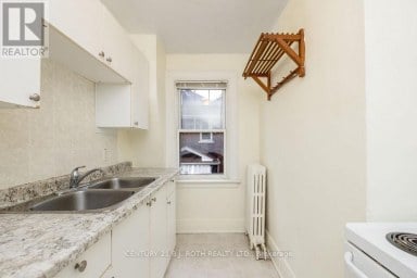 102 WEST STREET N Orillia Ontario photo 10