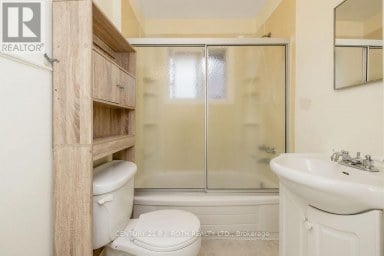 102 WEST STREET N Orillia Ontario photo 11