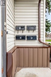 102 WEST STREET N Orillia Ontario photo 4