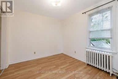 102 WEST STREET N Orillia Ontario photo 5