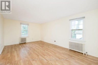 102 WEST STREET N Orillia Ontario photo 7