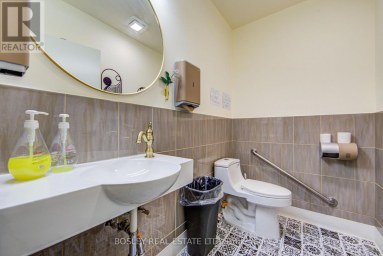 21 - 3200 DUFFERIN STREET Toronto (Yorkdale-Glen Park) Ontario photo 14