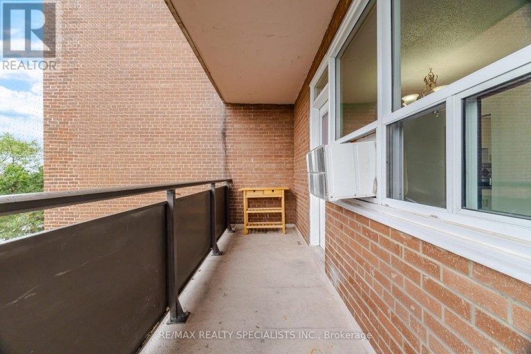 403 - 3065 QUEEN FREDERICA DRIVE, Mississauga (Applewood), Ontario, L4Y3A3