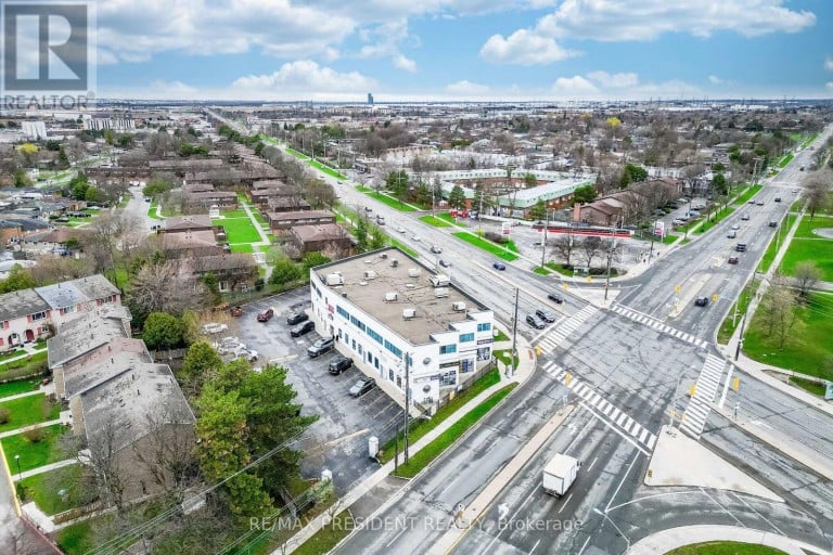 1625 ALBION ROAD, Toronto (West Humber-Clairville), Ontario, M9V5H8