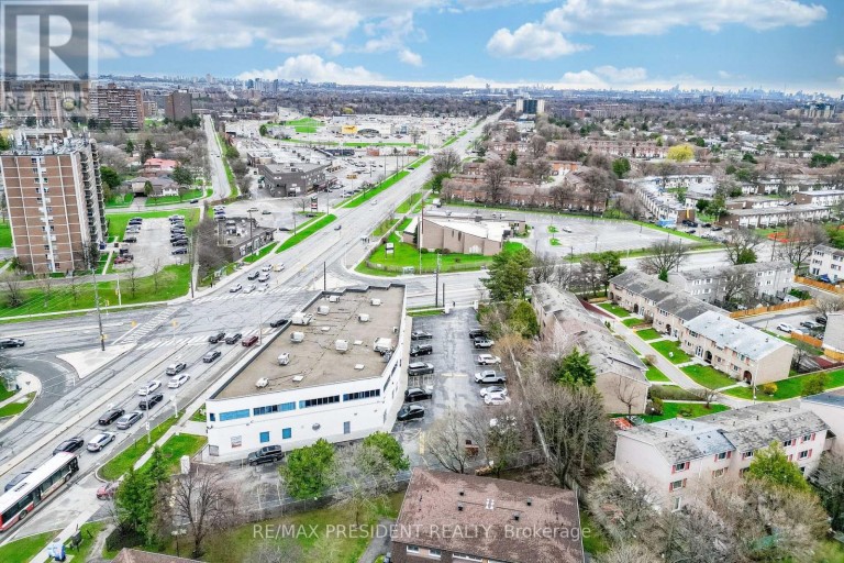 1625 ALBION ROAD, Toronto (West Humber-Clairville), Ontario, M9V5H8