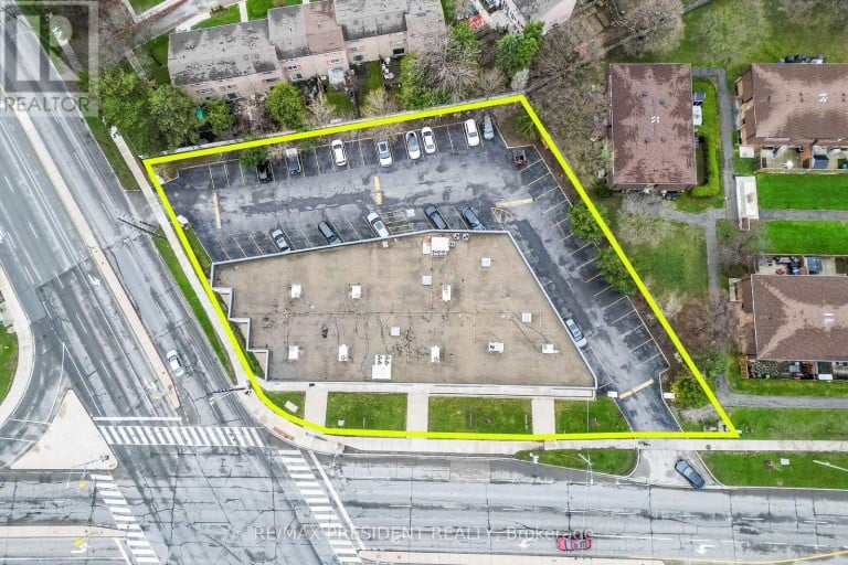 1625 ALBION ROAD, Toronto (West Humber-Clairville), Ontario, M9V5H8
