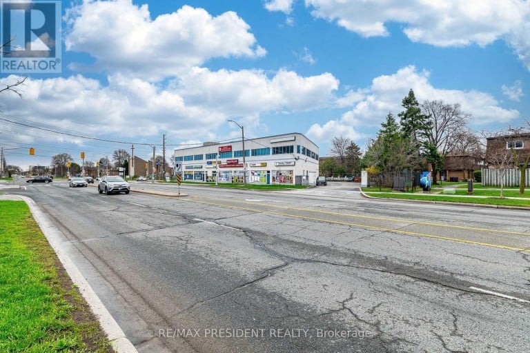 1625 ALBION ROAD, Toronto (West Humber-Clairville), Ontario, M9V5H8