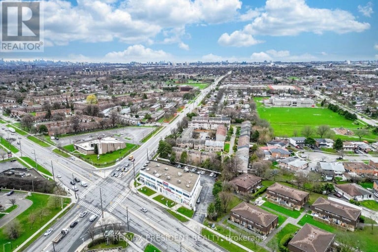 1625 ALBION ROAD, Toronto (West Humber-Clairville), Ontario, M9V5H8