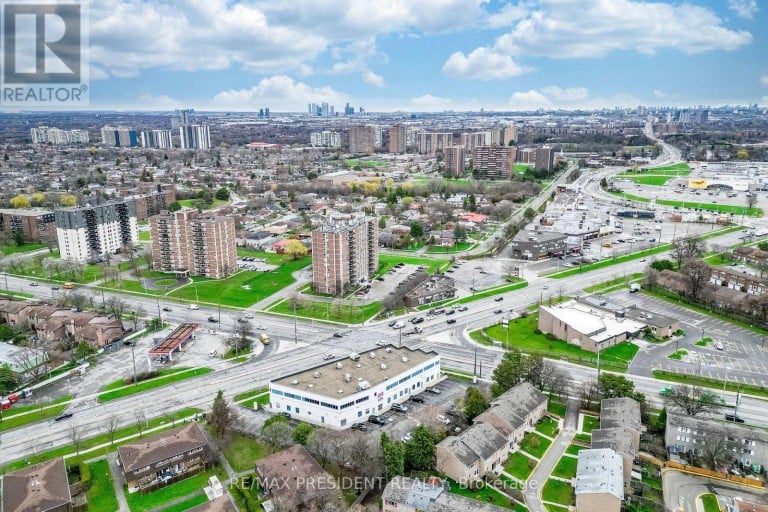 1625 ALBION ROAD, Toronto (West Humber-Clairville), Ontario, M9V5H8