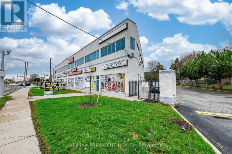 1625 ALBION ROAD, Toronto (West Humber-Clairville), Ontario, M9V5H8