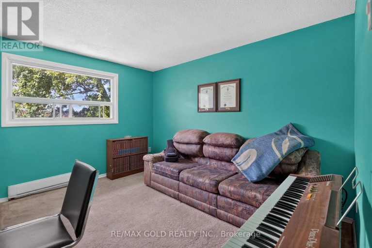 13 GOLD PINE COURT, Brampton (Northgate), Ontario, L6S2K6