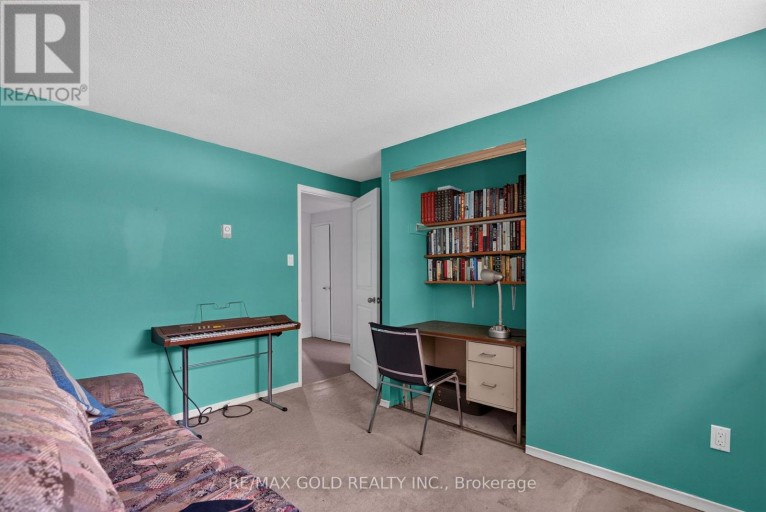 13 GOLD PINE COURT, Brampton (Northgate), Ontario, L6S2K6
