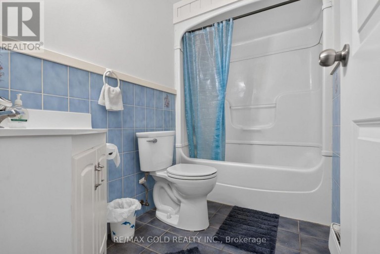 13 GOLD PINE COURT, Brampton (Northgate), Ontario, L6S2K6
