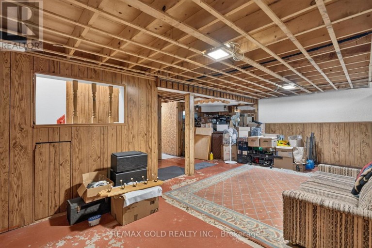 13 GOLD PINE COURT, Brampton (Northgate), Ontario, L6S2K6