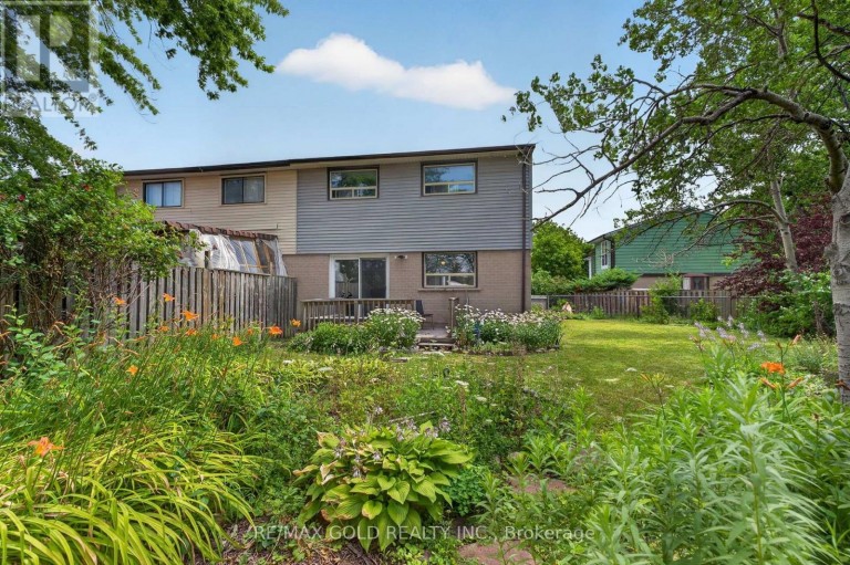 13 GOLD PINE COURT, Brampton (Northgate), Ontario, L6S2K6