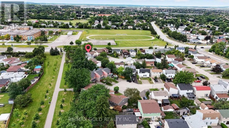 13 GOLD PINE COURT, Brampton (Northgate), Ontario, L6S2K6