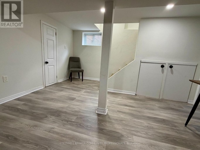 94 HOWARD AVENUE, Hamilton (Balfour), Ontario, L9A2W5