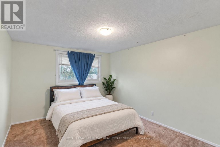43 - 151 GATESHEAD CRESCENT, Hamilton (Stoney Creek), Ontario, L8G3W1