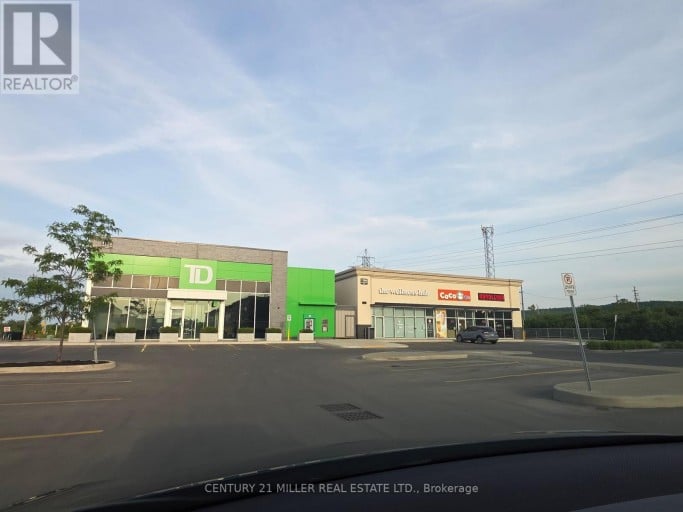 3 - 1380 SOUTH SERVICE ROAD, Hamilton (Fruitland), Ontario, L8E1C5