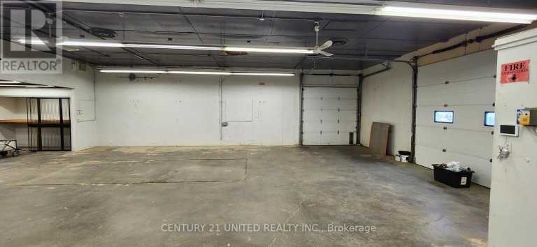 1 - 680 THE PARKWAY, Peterborough (Otonabee Ward 1), Ontario, K9J6W3
