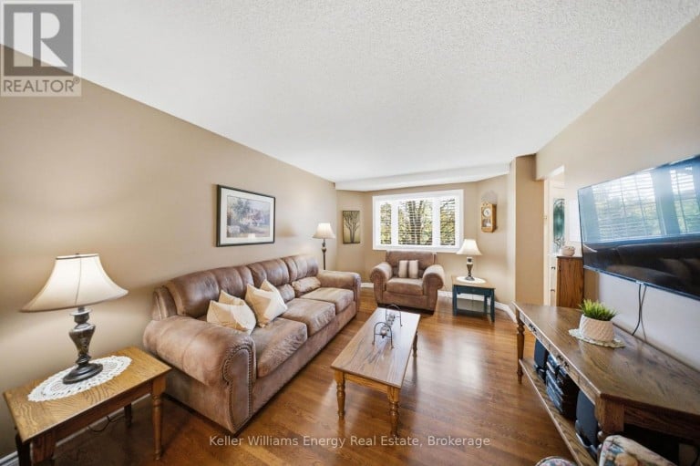 216 GALLAGHER STREET, Peterborough (Northcrest Ward 5), Ontario, K9H5P5