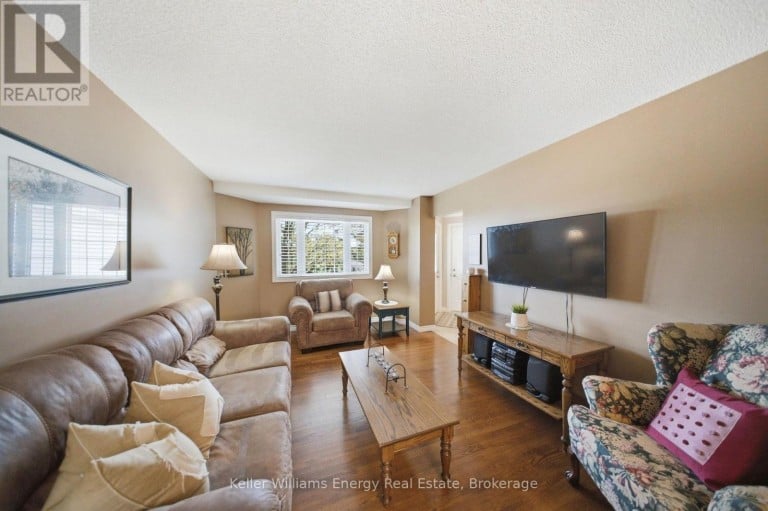 216 GALLAGHER STREET, Peterborough (Northcrest Ward 5), Ontario, K9H5P5